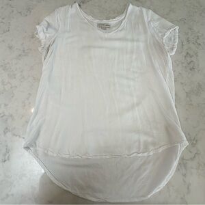 Alexander Jordan White V-Neck Short Sleeve Tee. Size Large